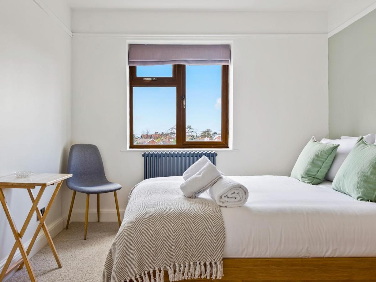 Pass The Keys Appletree Cottage - A Chic Seaside Home And Garden Whitstable Eksteriør billede