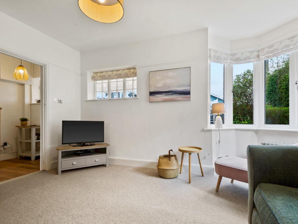 Pass The Keys Appletree Cottage - A Chic Seaside Home And Garden Whitstable Eksteriør billede