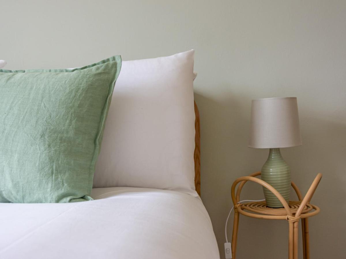 Pass The Keys Appletree Cottage - A Chic Seaside Home And Garden Whitstable Eksteriør billede