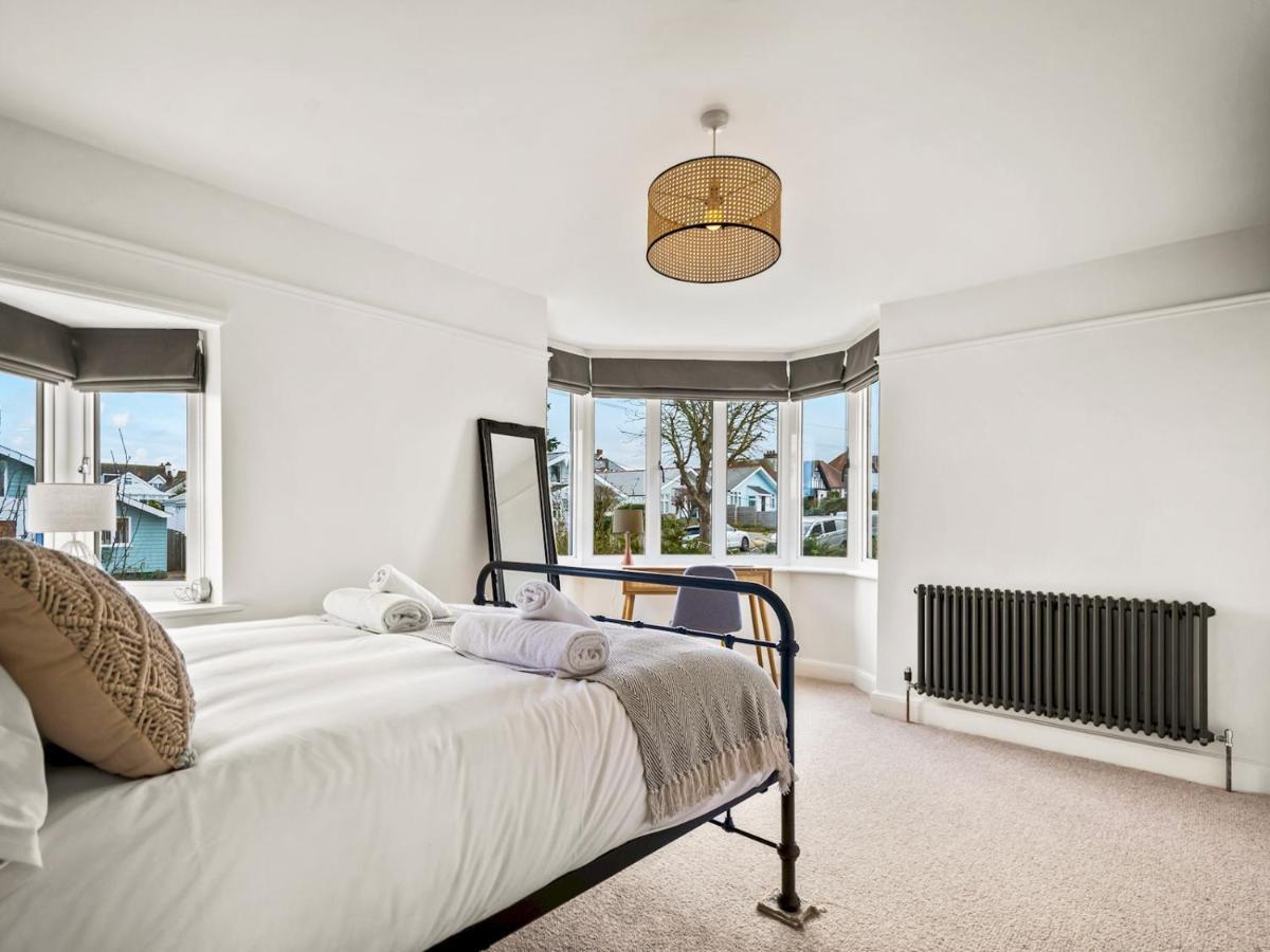 Pass The Keys Appletree Cottage - A Chic Seaside Home And Garden Whitstable Eksteriør billede